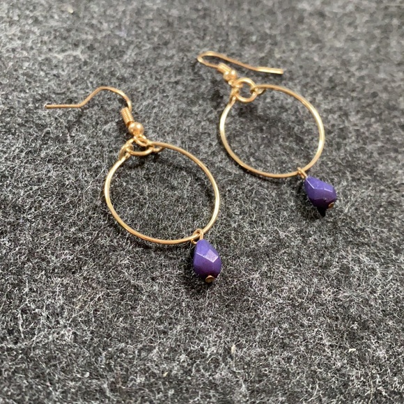 🌟Free🌟 Vintage hoop dangle earrings - Picture 2 of 4